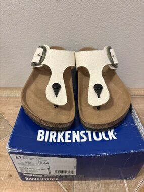 Women's Birkenstock Gizeh Big Buckle Rivet Logo in Eggshell US10
